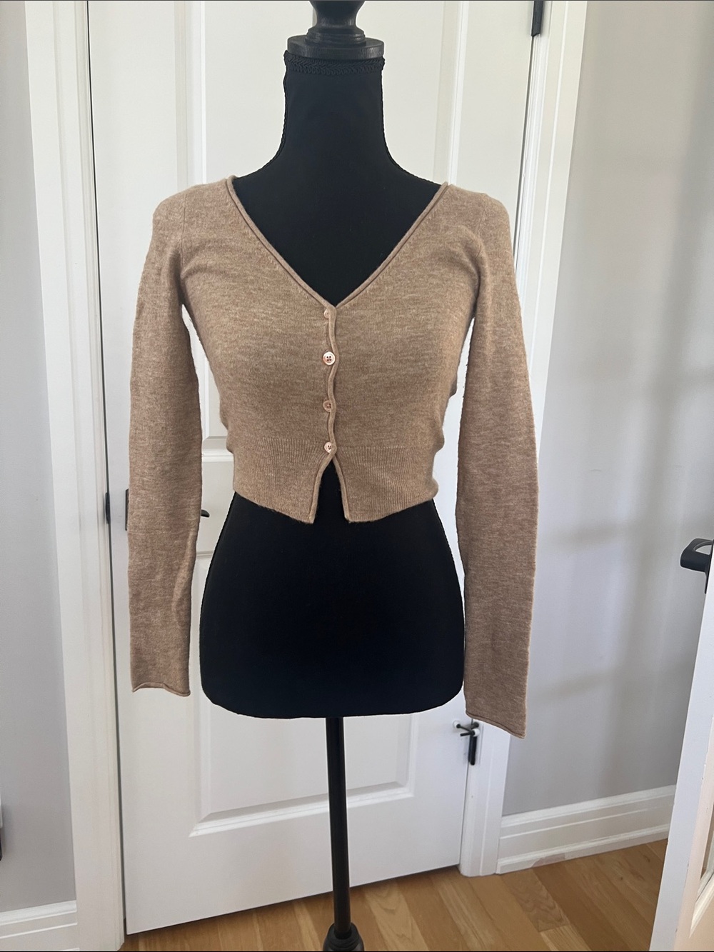 Aritzia Wilfred Santorini Cardigan